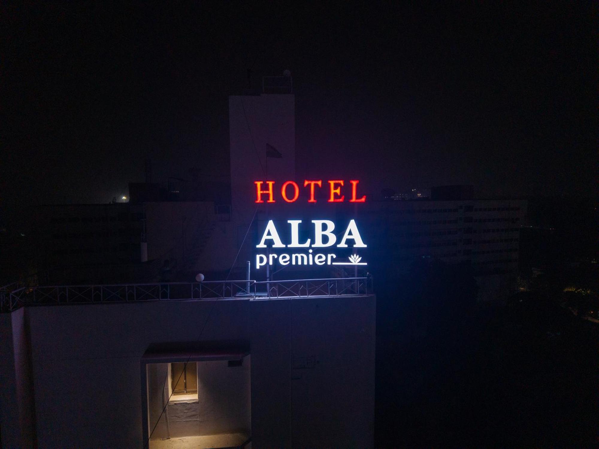 Alba Premier, Vadodara Esterno foto